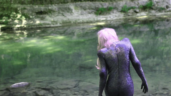 water_back_enbyx7.gif