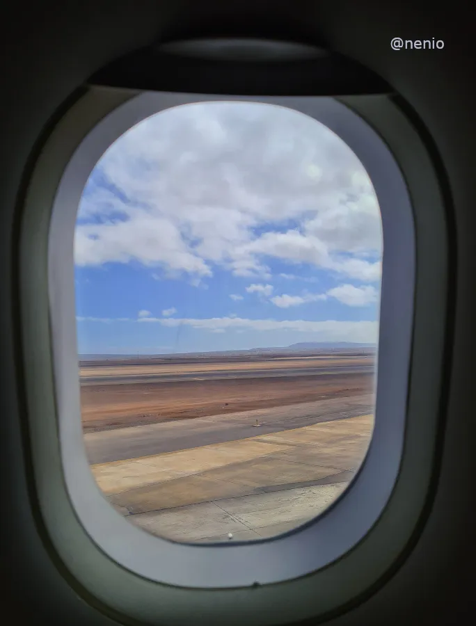 clouds-plane-window-02.jpg
