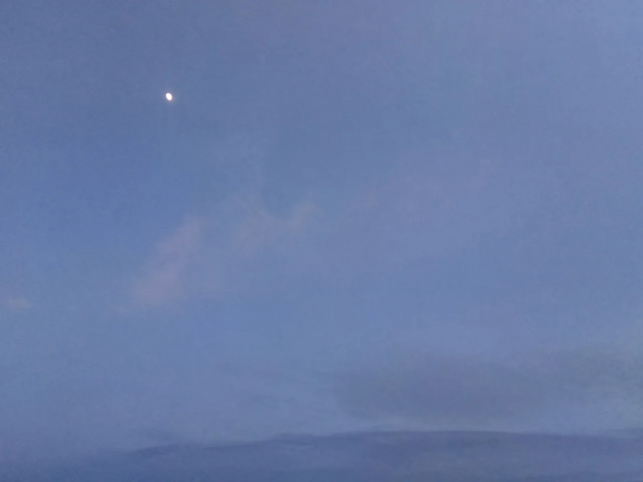 efejoshy - moonset.jpg