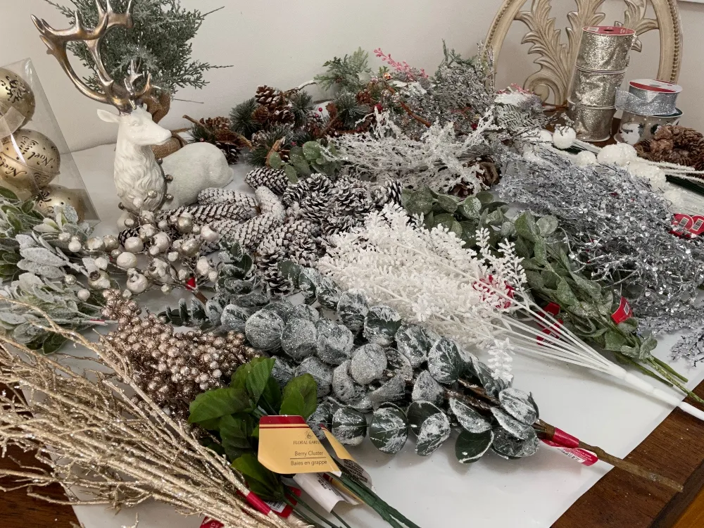 christmas-decor-tree-2.jpg