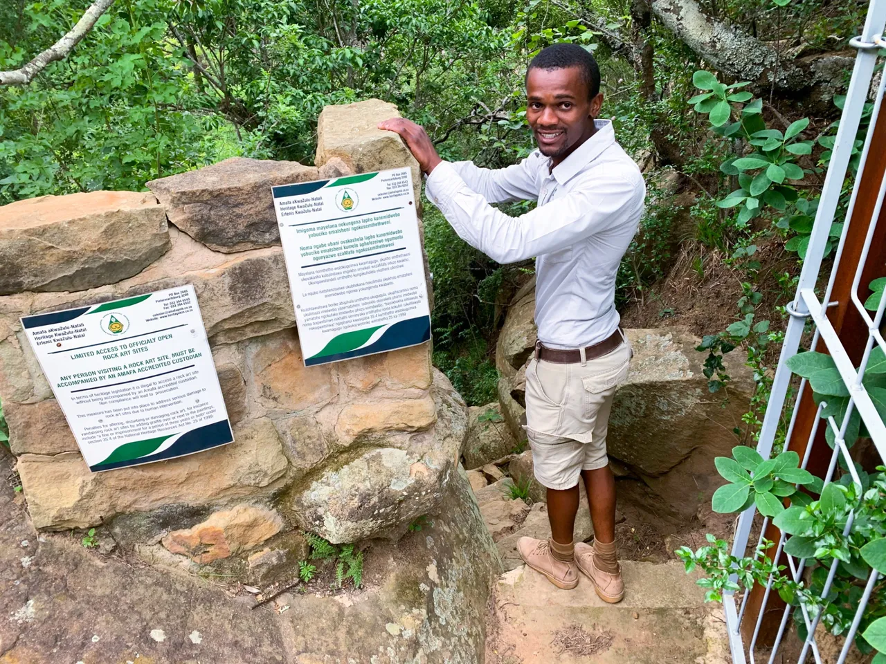 Our trusty guide showing us the way to the Bushman Paintings.