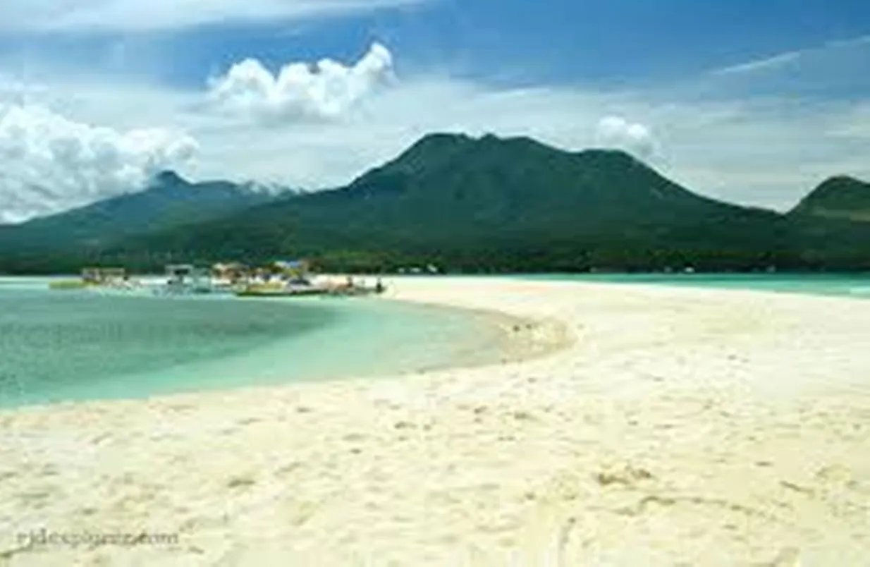 WHITE ISLAND CAMIGUIN.jpg
