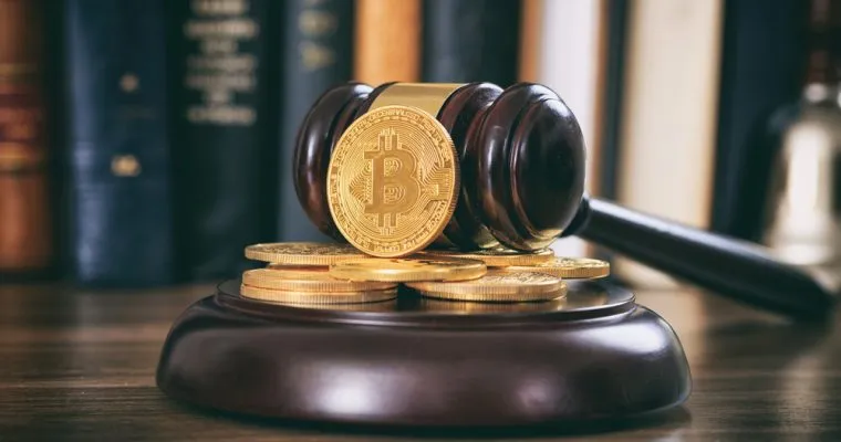 Bitcoin-gavel-760x400.jpg