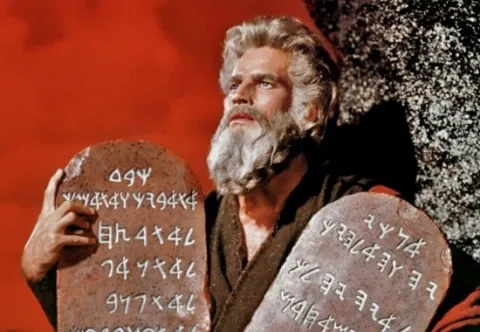 los-diez-mandamientos.jpg