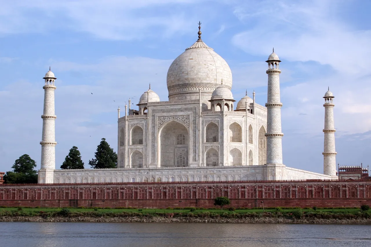 taj-mahal-717996_1280.jpg