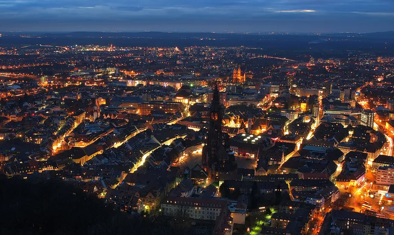 rsz_freiburg_at_night.png