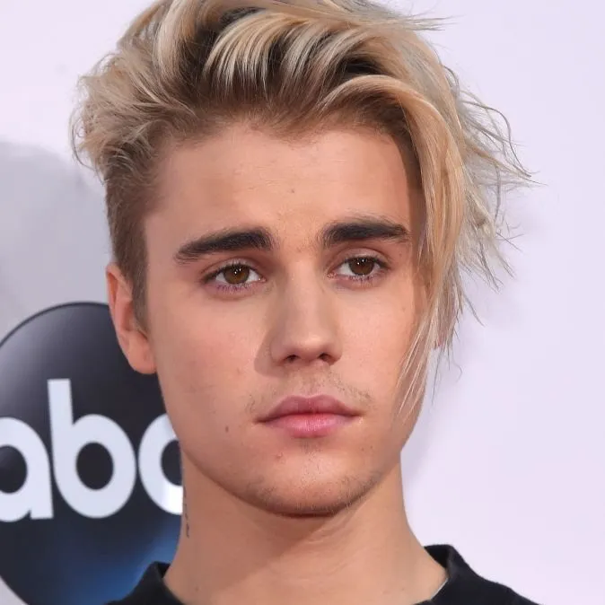 justin_bieber_2015_photo_courtesy_dfree_shutterstock_348418241_croppedjpg.jpg