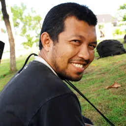 Adi Warsidi avatar