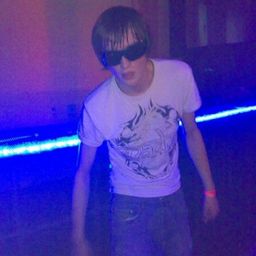 Yan H. avatar
