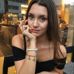 Chloe avatar