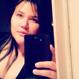 Dra.Yze avatar