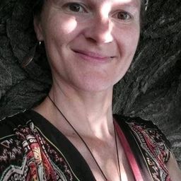 Erika Maizi avatar