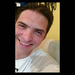 Stephen Holcomb avatar