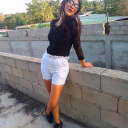 karlyes15 avatar