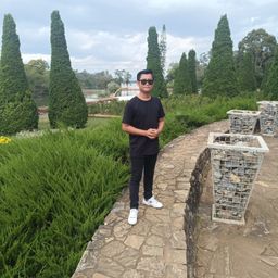 Kaung Lay avatar