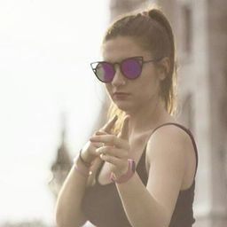 Laura avatar