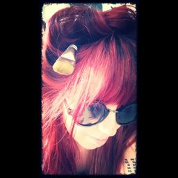 LauraElola avatar