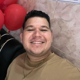 Luis chirinos  avatar