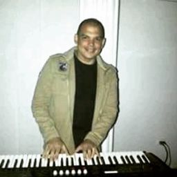 Maxi Piano avatar
