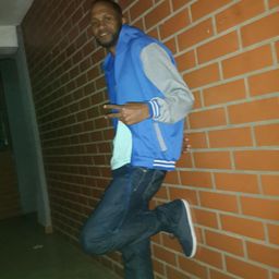momostreet avatar