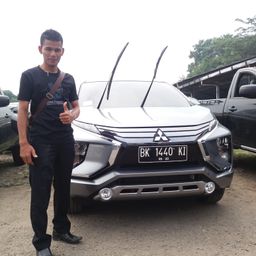 YaniPirak avatar