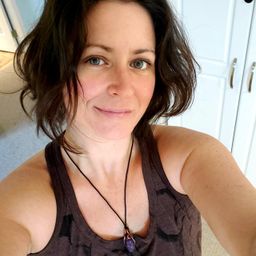 Nikki Cole avatar