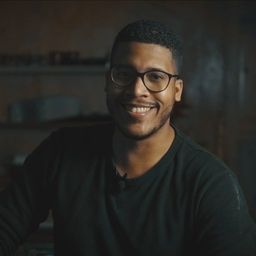 Ray | The Midnight Artist avatar