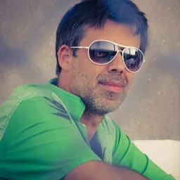 Oleg W avatar