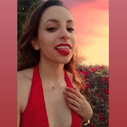 Paola avatar