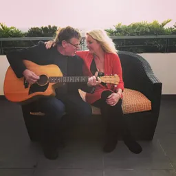 Peter & Ella  avatar