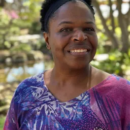 Taanasa ThatTravelLady 