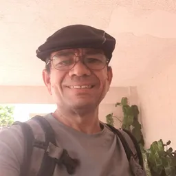 Un poeta hecho en casa avatar
