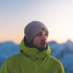 OnYourFeet avatar