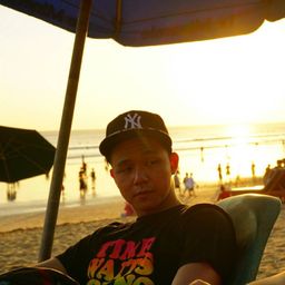 William Surya  avatar